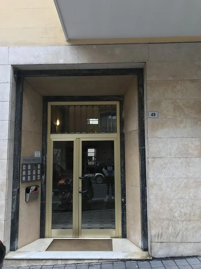 Brown Apartment 0*, Sanremo